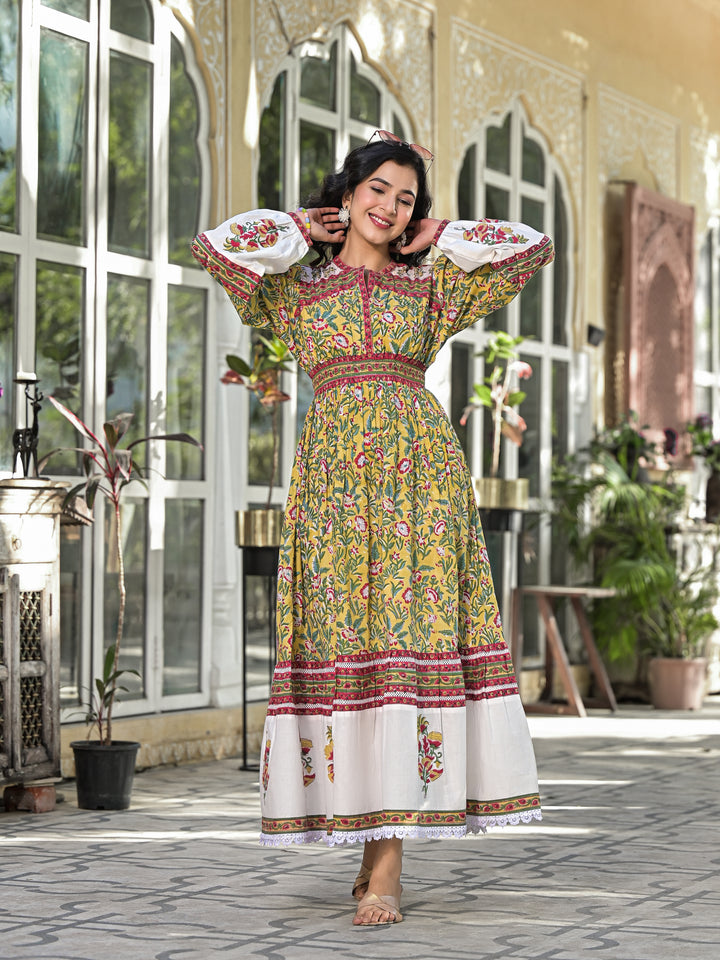 Vrisha -  Dress (Green)
