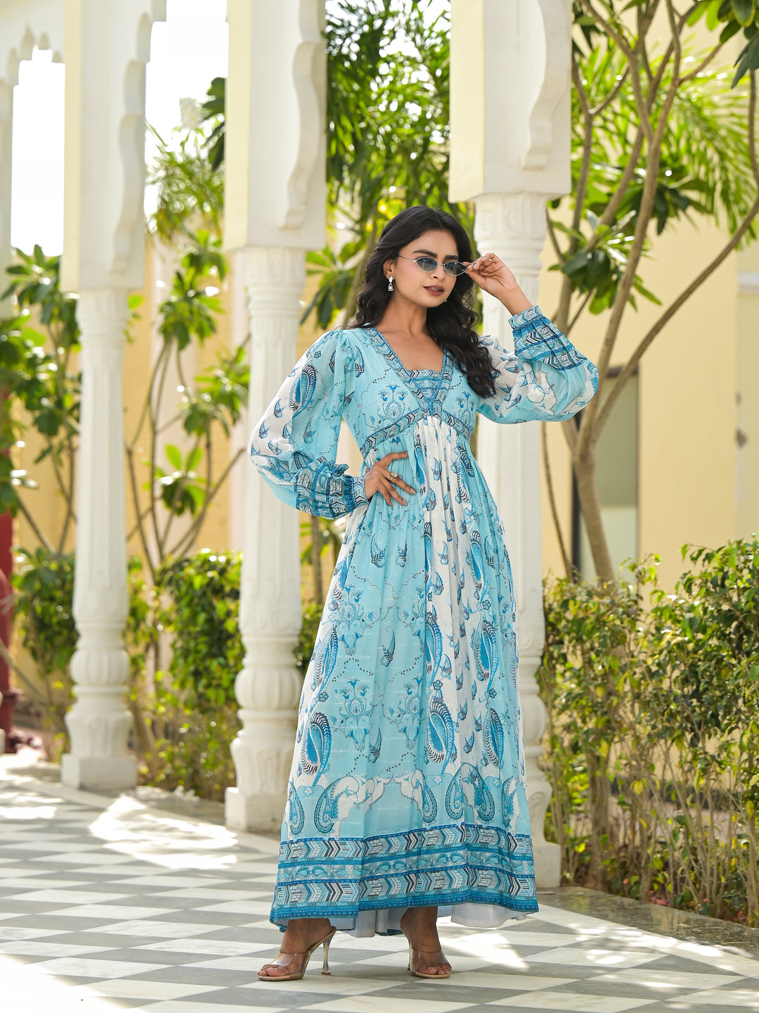 VENUSTUS - ALIA CUT DRESS