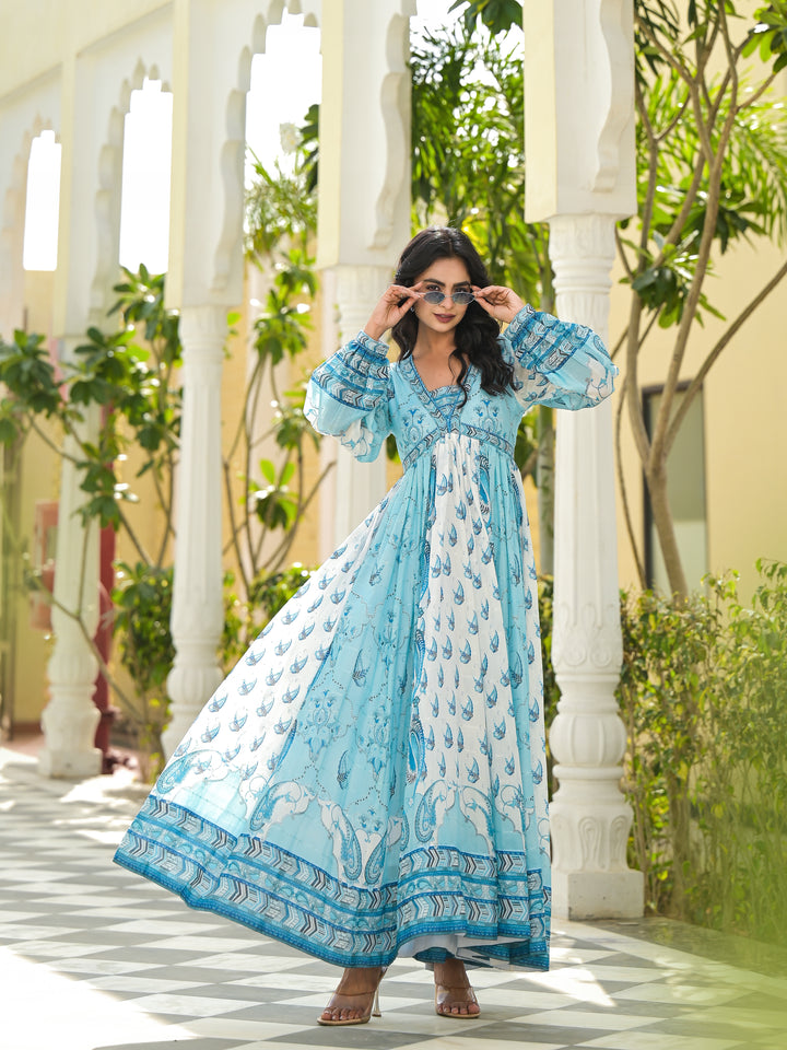 VENUSTUS - ALIA CUT DRESS