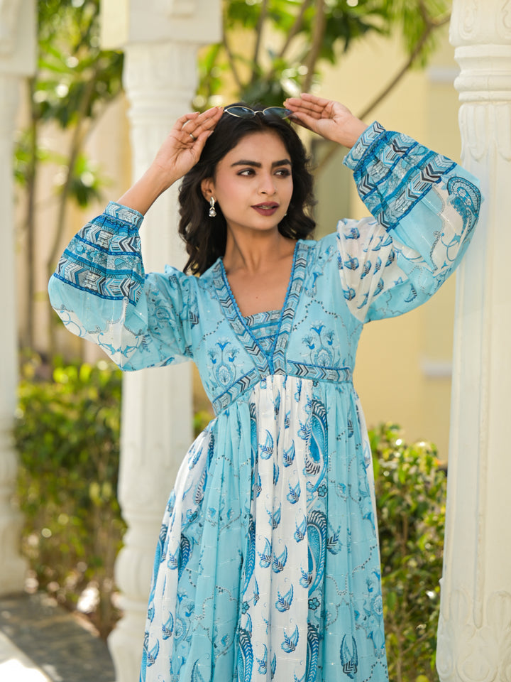 VENUSTUS - ALIA CUT DRESS