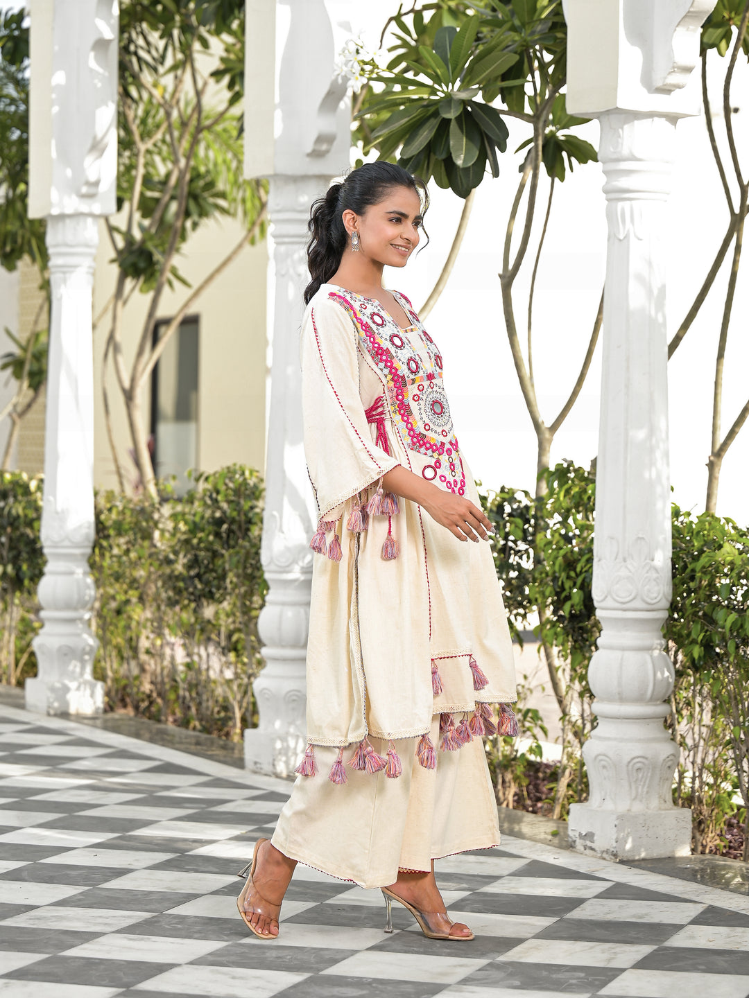 VAAMI - SCALLOP KURTA & PALAZZO (NATURAL)