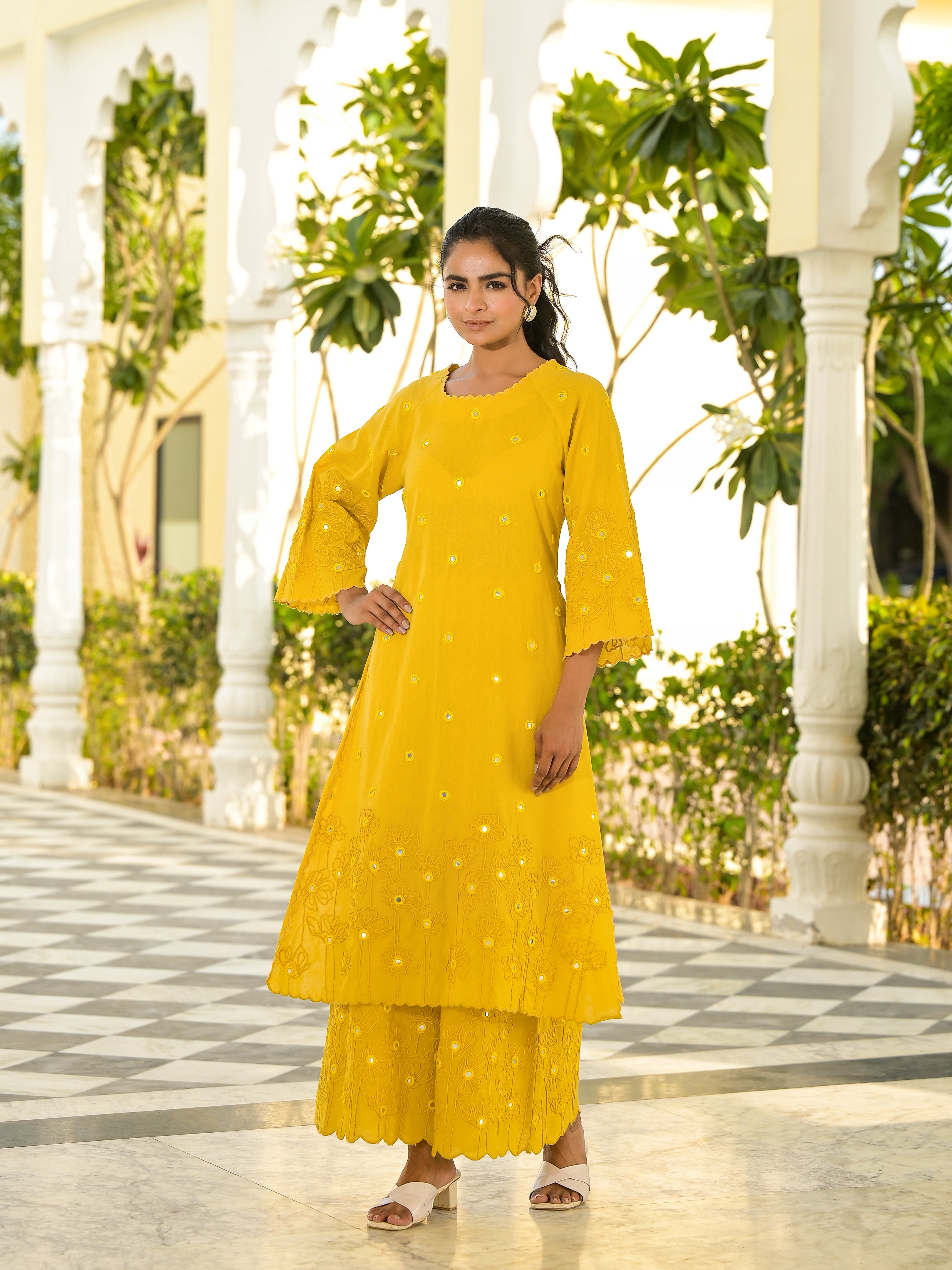 VAAMI - SCALLOP KURTA & PALAZZO (MUSTARD)