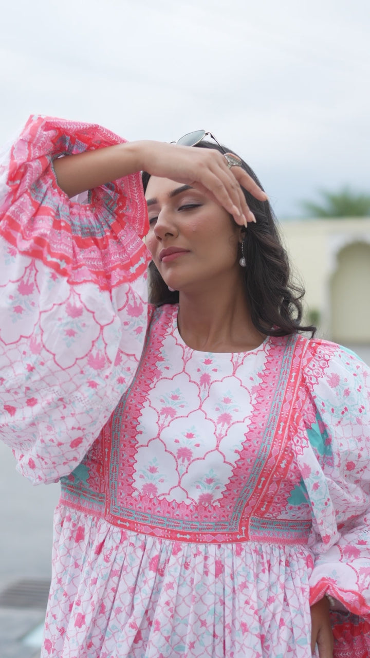 Aura - Box Balloon Sleeve Dress